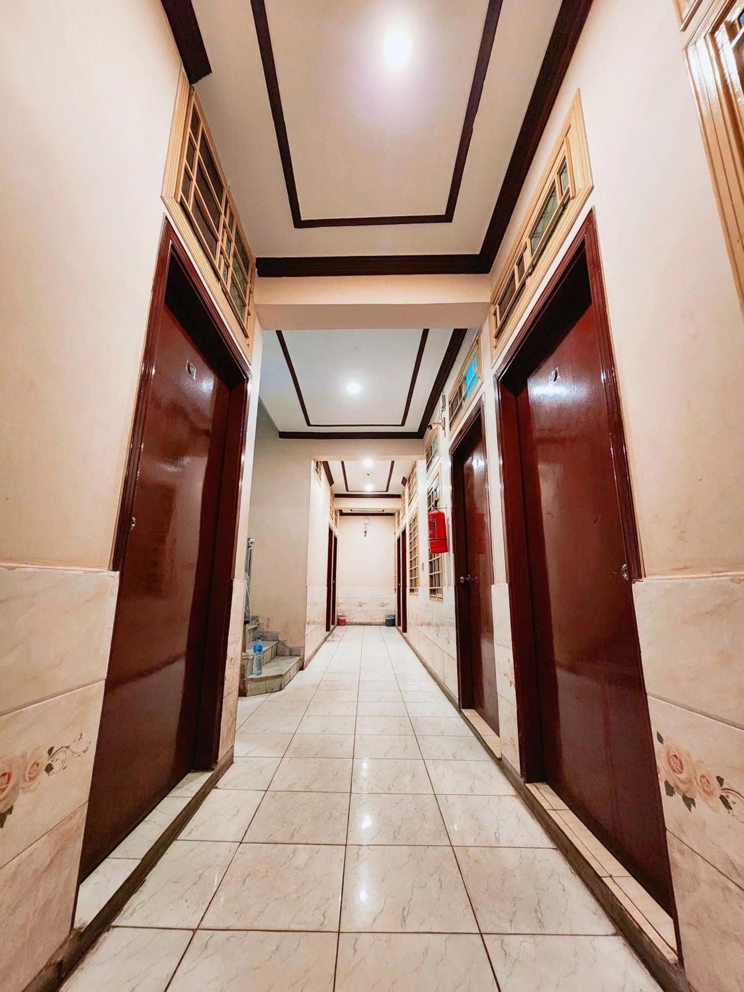 Hotel New Taj International راوالبيندي المظهر الخارجي الصورة